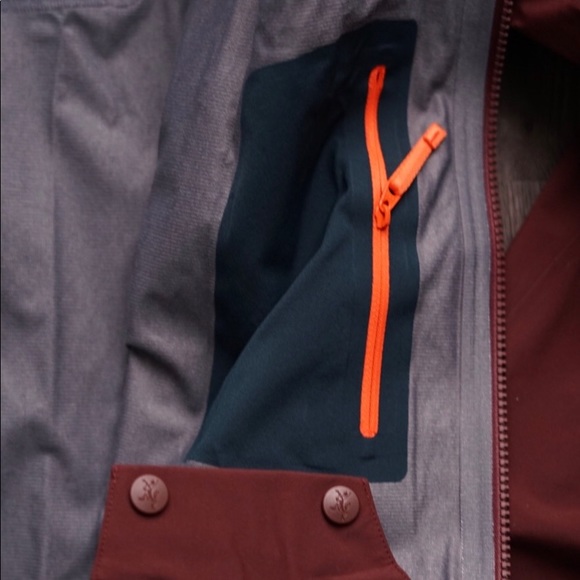 Arcteryx sentinel AR jacket women’s - Picture 8 of 9